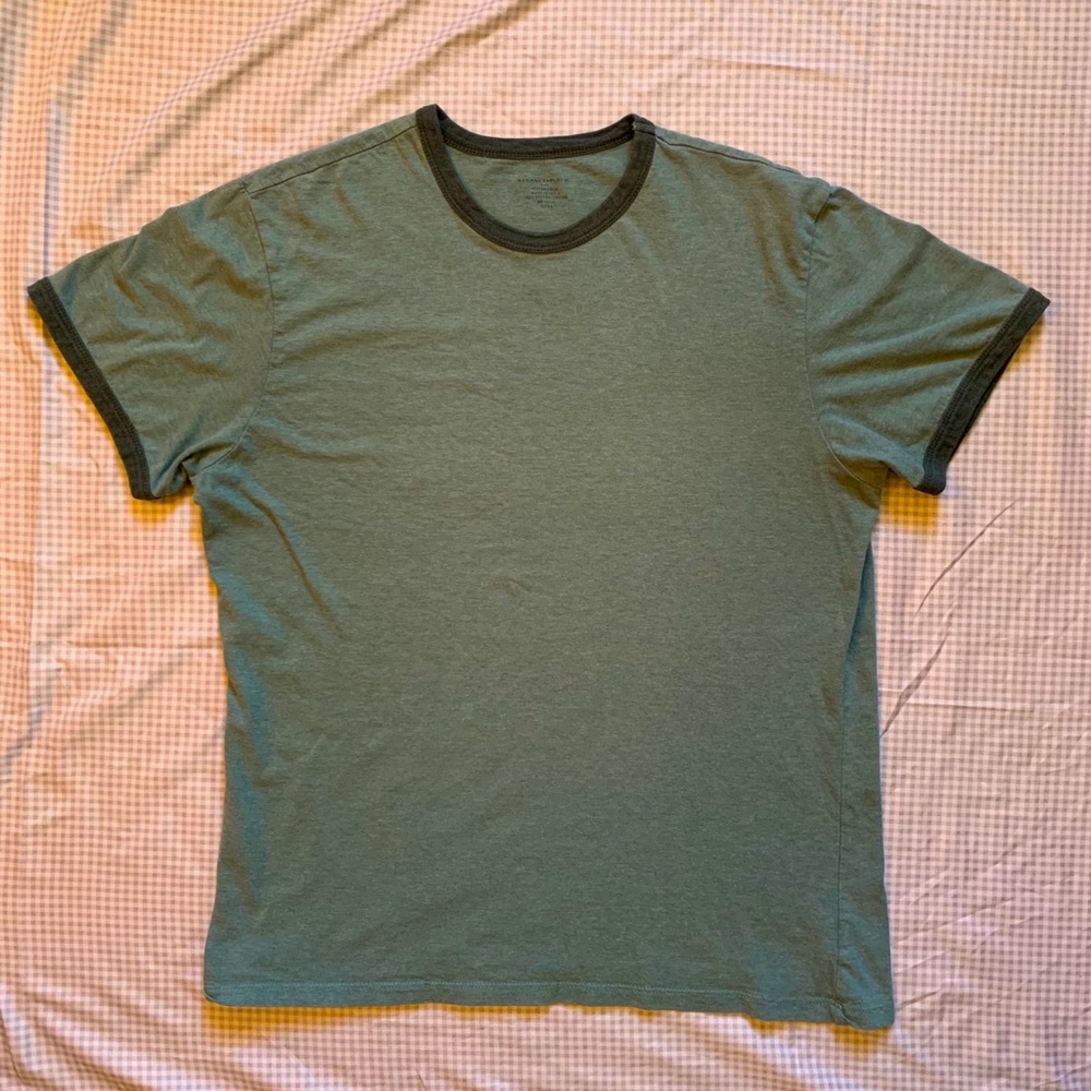 Banana Republic T-Shirt